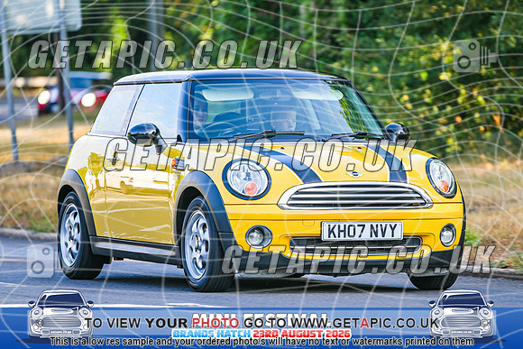 SJ2608-1706_LOGO_ON_PHOTO