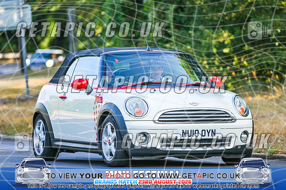 SJ2608-1713_LOGO_ON_PHOTO