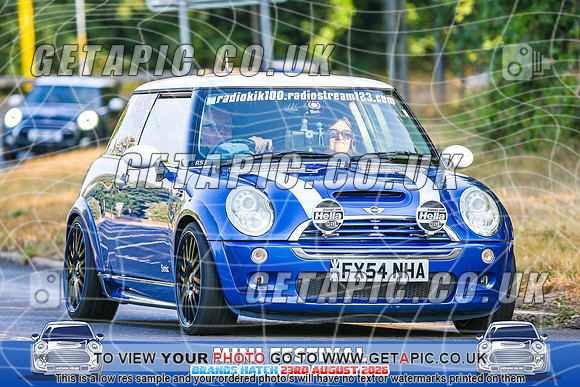 SJ2608-1716_LOGO_ON_PHOTO