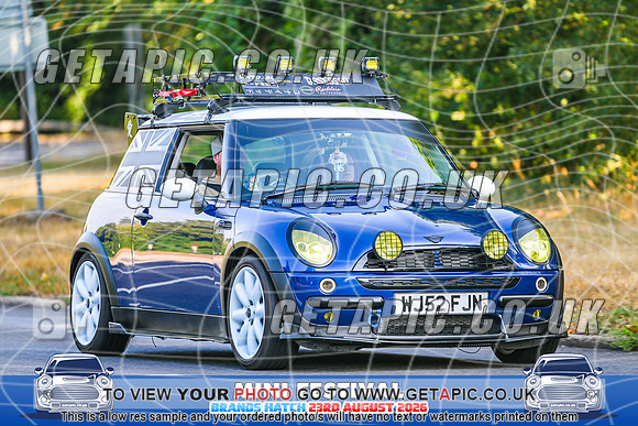SJ2608-1721_LOGO_ON_PHOTO