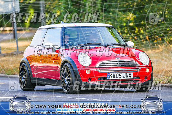 SJ2608-1725_LOGO_ON_PHOTO