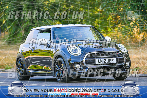 SJ2608-1731_LOGO_ON_PHOTO