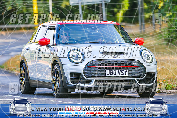 SJ2608-1748_LOGO_ON_PHOTO
