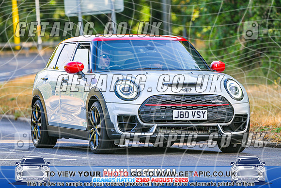 SJ2608-1749_LOGO_ON_PHOTO