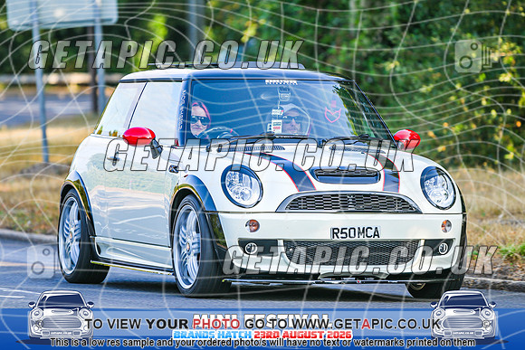 SJ2608-1754_LOGO_ON_PHOTO