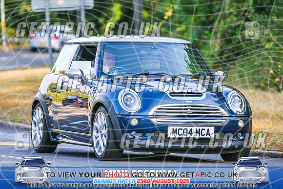 SJ2608-1758_LOGO_ON_PHOTO