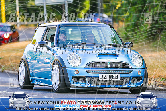 SJ2608-1761_LOGO_ON_PHOTO