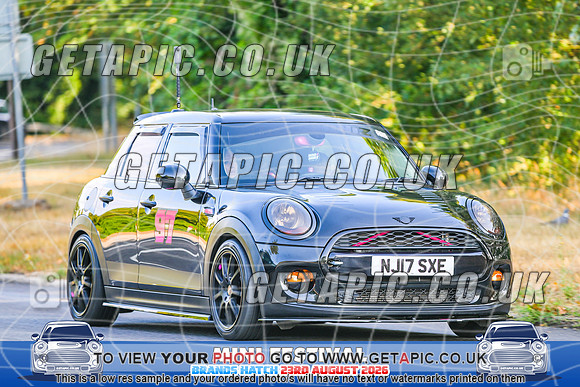 SJ2608-1764_LOGO_ON_PHOTO