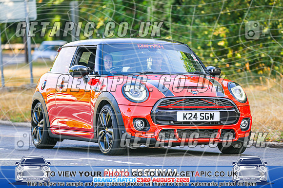 SJ2608-1767_LOGO_ON_PHOTO