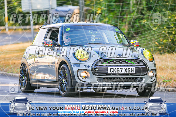 SJ2608-1774_LOGO_ON_PHOTO