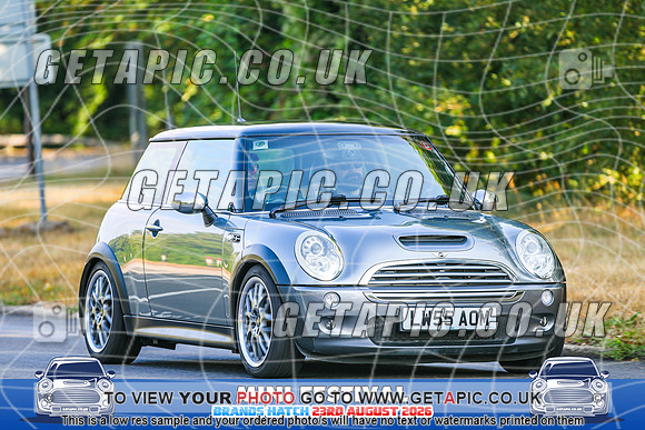 SJ2608-1803_LOGO_ON_PHOTO