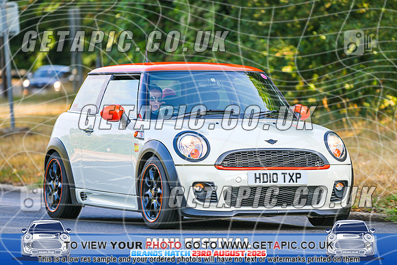 SJ2608-1808_LOGO_ON_PHOTO