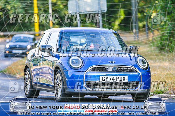 SJ2608-1811_LOGO_ON_PHOTO