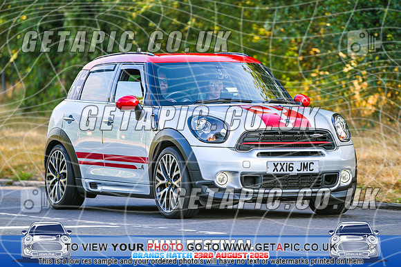 SJ2608-1818_LOGO_ON_PHOTO