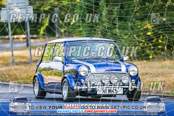 SJ2608-1822_LOGO_ON_PHOTO