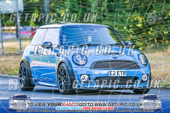 SJ2608-1842_LOGO_ON_PHOTO