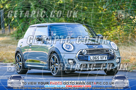 SJ2608-1861_LOGO_ON_PHOTO