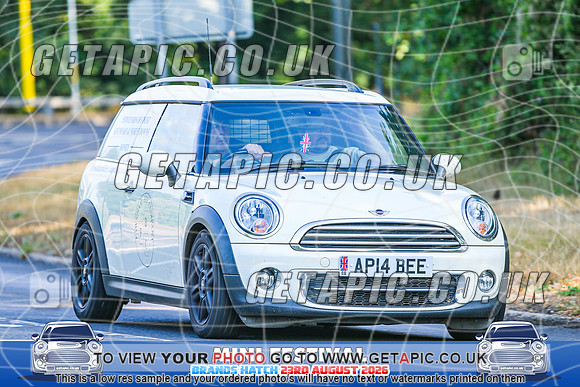 SJ2608-1906_LOGO_ON_PHOTO