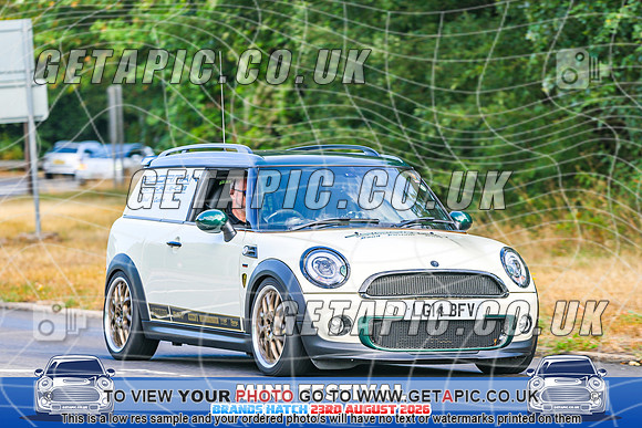 SJ2608-2139_LOGO_ON_PHOTO
