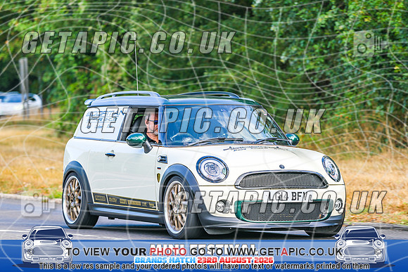 SJ2608-2140_LOGO_ON_PHOTO