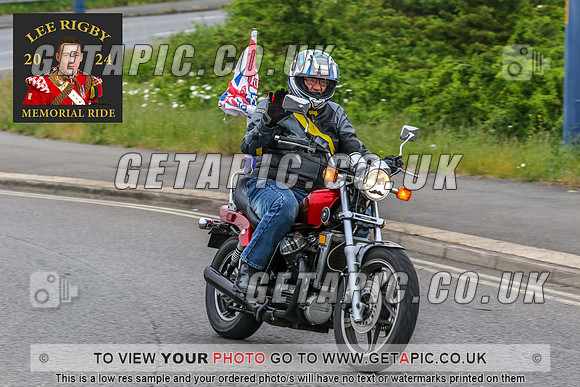 MWA2405-16-C_LOGO_ON_PHOTO