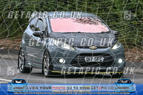 KS2609-0073_LOGO_ON_PHOTO