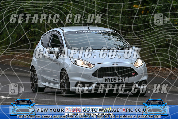 KS2609-0082_LOGO_ON_PHOTO