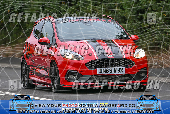 KS2609-0314_LOGO_ON_PHOTO