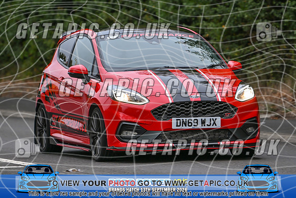 KS2609-0315_LOGO_ON_PHOTO