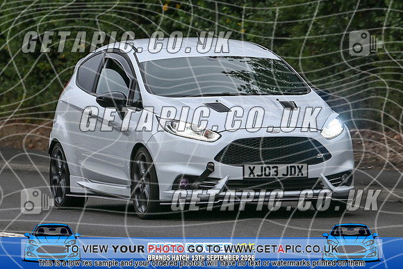 KS2609-0349_LOGO_ON_PHOTO