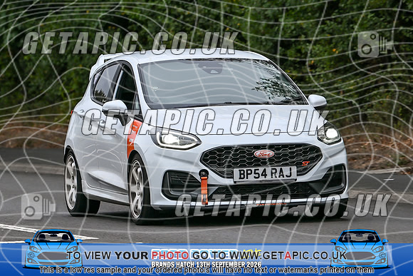 KS2609-0418_LOGO_ON_PHOTO