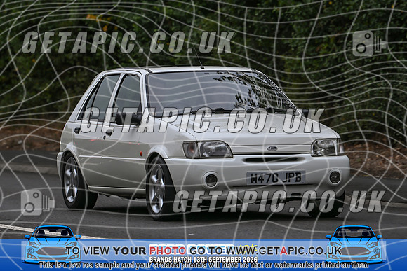 KS2609-0588_LOGO_ON_PHOTO