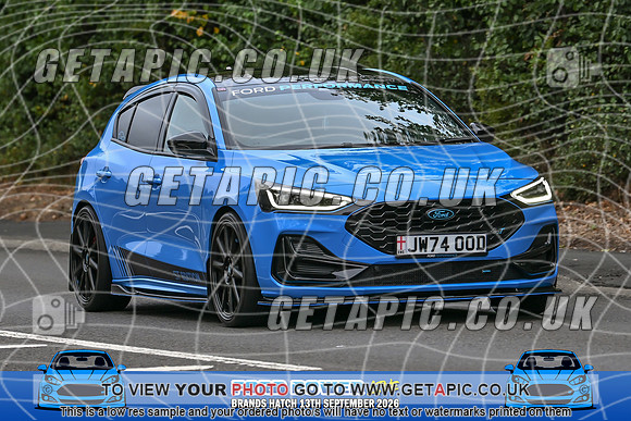 KS2609-0687_LOGO_ON_PHOTO