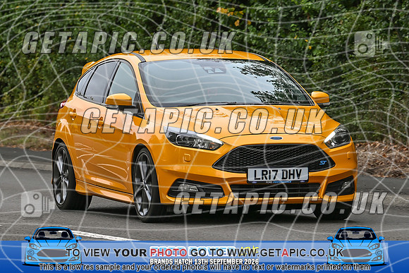 KS2609-1726_LOGO_ON_PHOTO