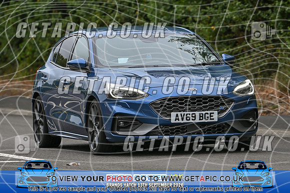 KS2609-2044_LOGO_ON_PHOTO
