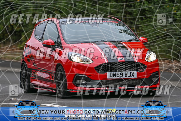 KS2609-0316_LOGO_ON_PHOTO