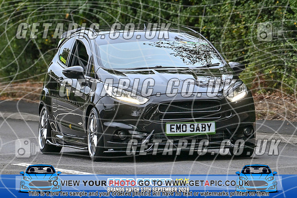 KS2609-0083_LOGO_ON_PHOTO