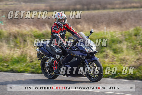 RS2203_4578