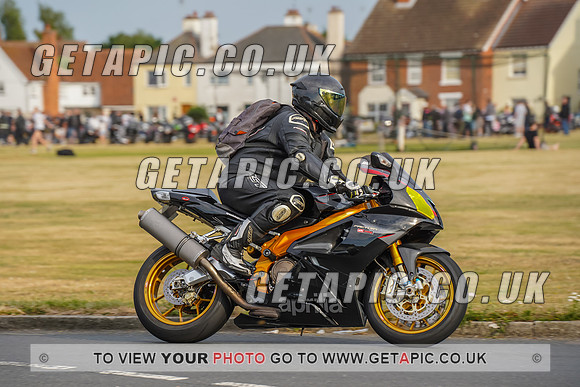 RS2207_7640