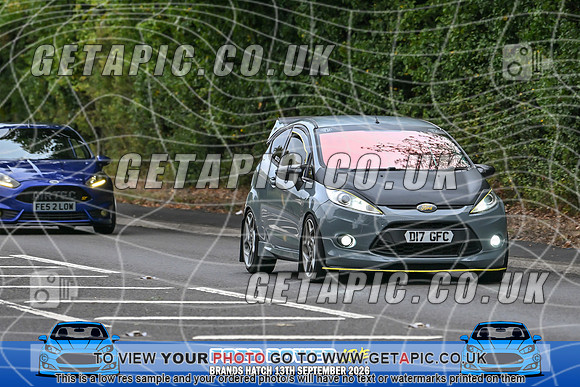 KS2609-0072_LOGO_ON_PHOTO