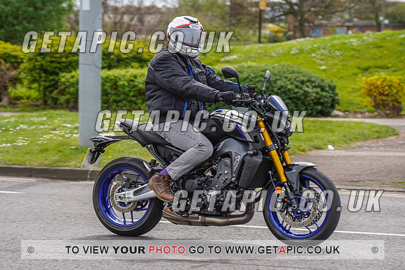RS2204_8122