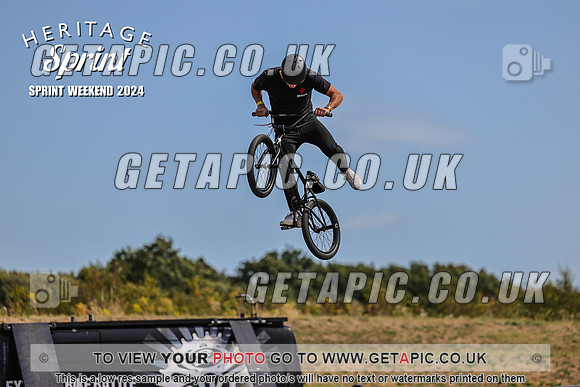 PR2408-01189-C_LOGO_ON_PHOTO