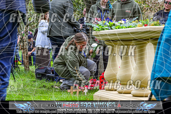 TW2609-2398_LOGO_ON_PHOTO