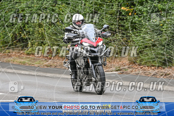 KS2609-1048_LOGO_ON_PHOTO