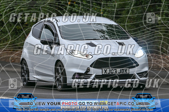KS2609-0349_LOGO_ON_PHOTO