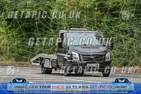 KS2609-1468_LOGO_ON_PHOTO