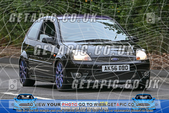 KS2609-0032_LOGO_ON_PHOTO