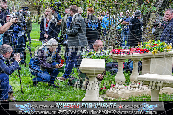 TW2609-2378_LOGO_ON_PHOTO