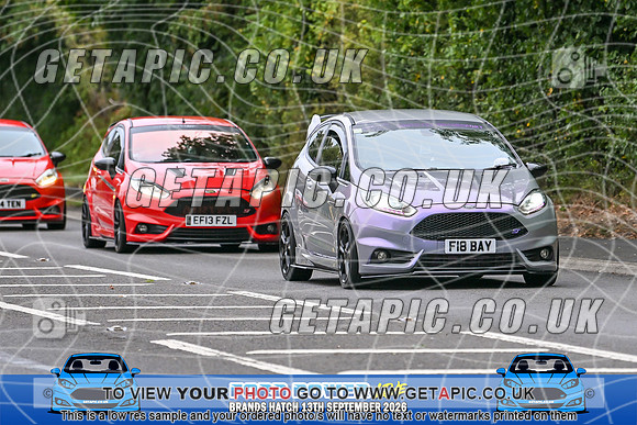 KS2609-0019_LOGO_ON_PHOTO