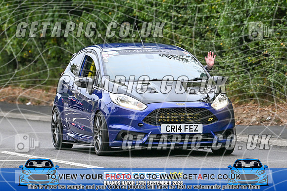 KS2609-0069_LOGO_ON_PHOTO